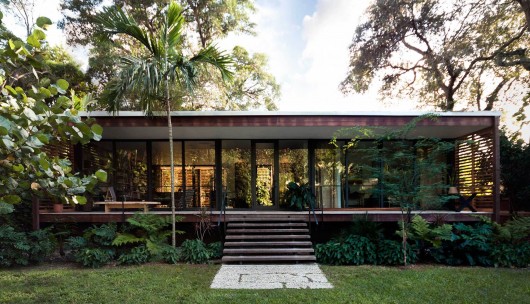 Courtesy of Brillhart Architecture 54eebdf9e58ecea943000089_brillhart-house-brillhart-architecture_rear-exterior_credit-stefani-fachini-530x304 54eebdf9e58ecea943000089_brillhart-house-brillhart-architecture_rear-exterior_credit-stefani-fachini-530x304 Brillhart House / Brillhart Architecture 54eebdf9e58ecea943000089 brillhart house brillhart architecture rear exterior credit stefani fachini 530x304