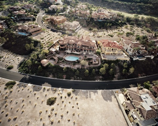 Monaco” Lake Las Vegas Homes on Gated Grand Corniche Drive, Henderson, NV; 2010. Image © Michael Light, Lake Las Vegas/Black Mountain