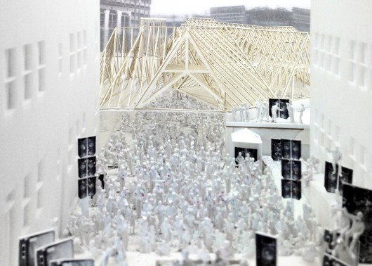 Courtyard during warm-up. Image © Walker Oleson