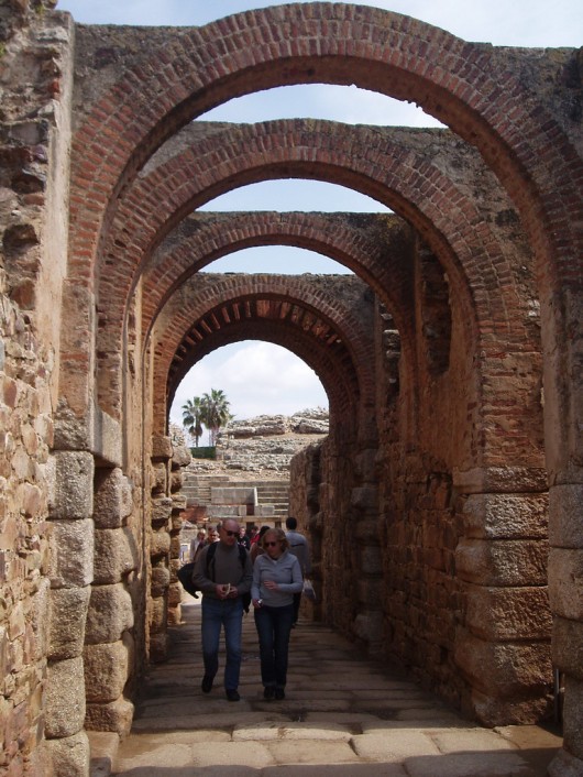Arches of the Roman Theater that inspired Moneo's design. Image © Flickr user Rafa Perez