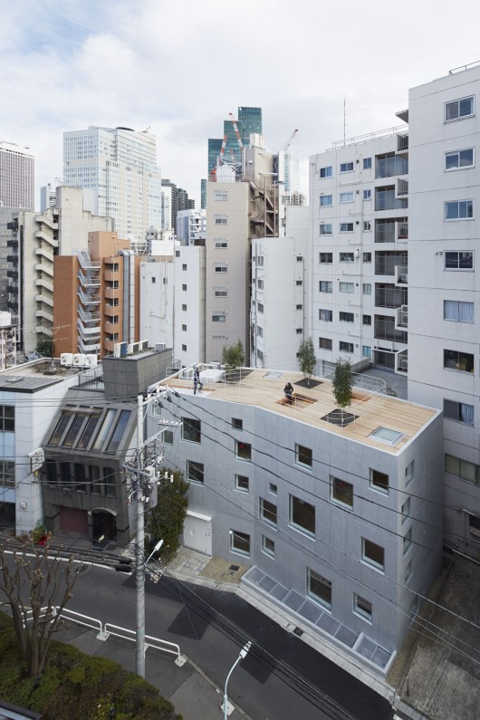 © Nacasa + Partners