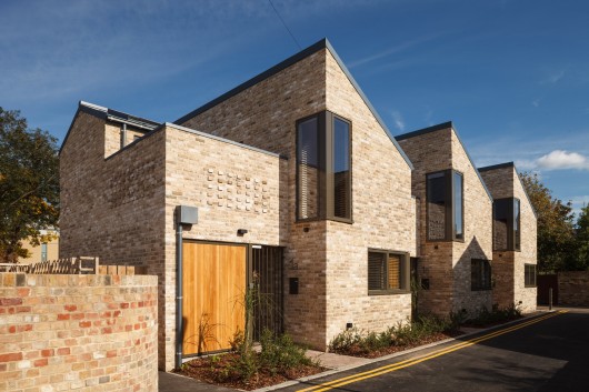 Eden Street Backway, Cambridge / DPA Architects. Image © Michael Cameron