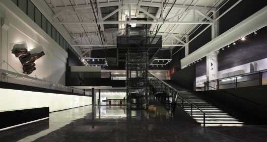 © Nacasa & Partners