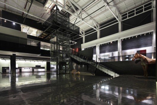 © Nacasa & Partners