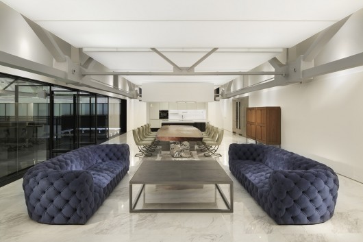 © Nacasa & Partners