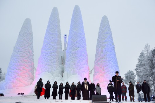 Gaudi's Sagrada Familia in ice . Image © Bart van Overbeeke