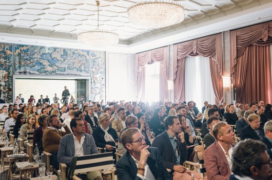 Delegates in the Four Seasons Ritz Hotel, Lisboa. Image © Rodrigo Cardoso