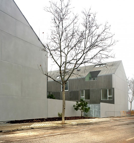 Courtesy of Rojo/Fernández-Shaw