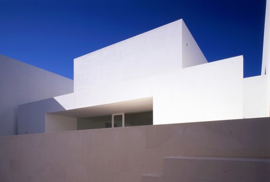 Guerrero House, Zahora, Spain by Alberto Campo Baeza. Image © Henry Plummer 2005