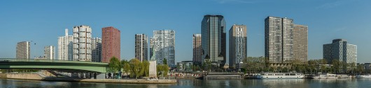 Panoramic of Front-de-Seine neighborhood, in Paris. Image via Wikipedia CC