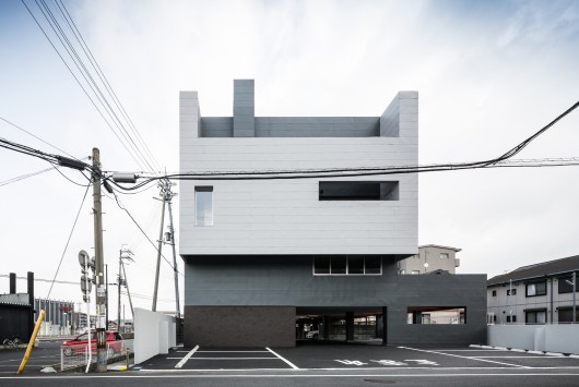 © Yoshihiro Asada