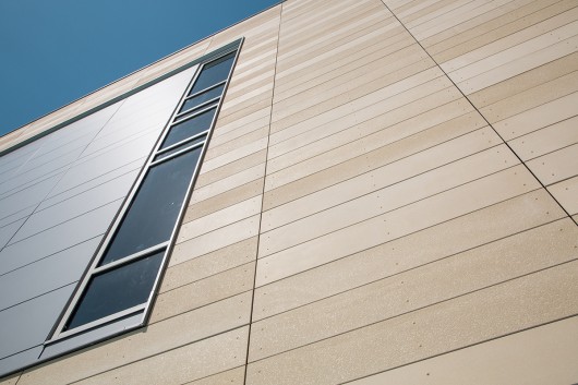 Wake Tech Community College Library / Clark Nexsen. Image Courtesy of TAKTL