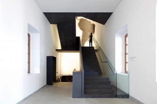 Renovation of the Chilean Museum of Pre-Columbian Art / Smiljan Radic. Image © Nico Saieh