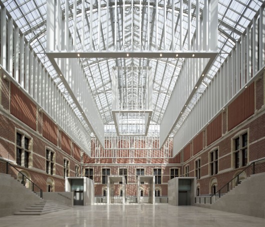 The New Rijksmuseum / Cruz y Ortiz Arquitectos. Image © Pedro Pegenaute