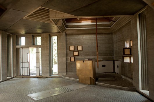 Brion Tomb and Sanctuary. Image © Flickr CC user Leon