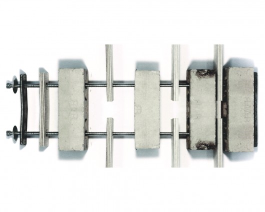 Assembly method of the University of Wisconsin Milwaukee's faBRICK Pavilion. Image © Courtesy of University of Wisconsin-Milwaukee School of Architecture