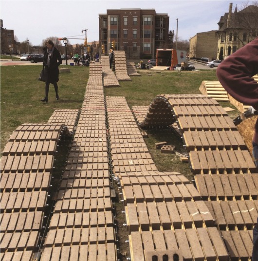 Construction of the University of Wisconsin Milwaukee's faBRICK Pavilion. Image © Courtesy of University of Wisconsin-Milwaukee School of Architecture