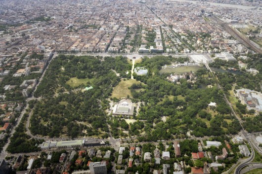 Aerial View. Image Courtesy of +imgs