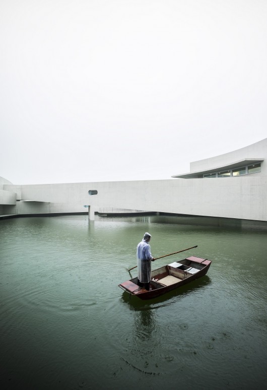 The Building on the Water - Álvaro Siza + Carlos Castanheira © Fernando Guerra FG + SG 54d3a54ee58ece2658000172 winners of the 2015 building of the year awards the building on the water lvaro siza carlos castanheira fernando guerra
